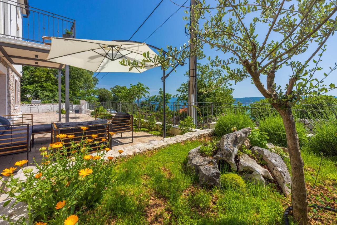 Villa Antani With Heated Pool, Sauna & Jacuzzi Цриквеница Экстерьер фото