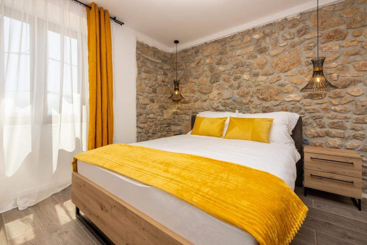 Villa Antani With Heated Pool, Sauna & Jacuzzi Цриквеница Экстерьер фото